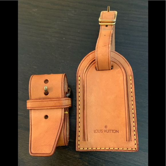 Louis Vuitton Handbags - Louis Vuitton Luggage Tag & Powanie in Vachetta Louis Vuitton Handbags - Louis Vuitton Luggage Tag & Powanie in Vachetta